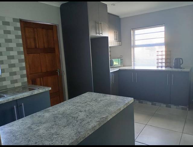 4 BEDROOM HOUSE FOR SALE IN SEAWINDS